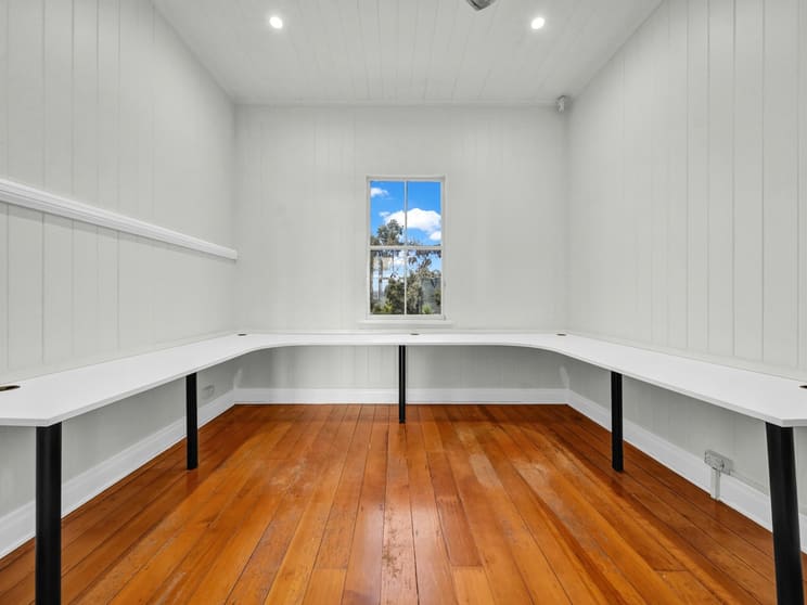 Click to view all images 9 Reid Street Woolloongabba QLD 4102 - Image 2