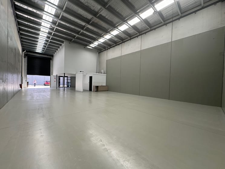 Click to view all images 56 Axis Crescent Dandenong VIC 3175 - Image 3