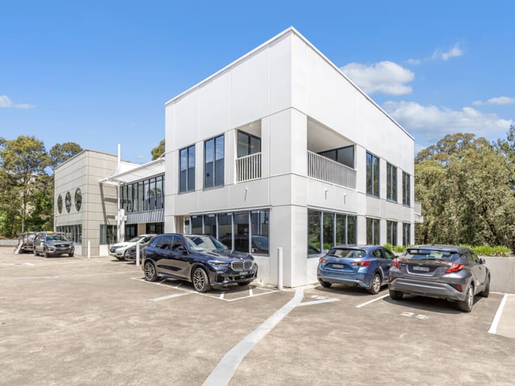 Click to view all images 19/5-7 Inglewood Place Norwest NSW 2153 - Image 1