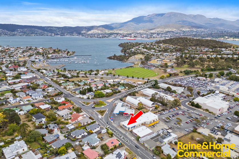 Click to view all images Unit 1/120 Cambridge Road Bellerive TAS 7018 - Image 3