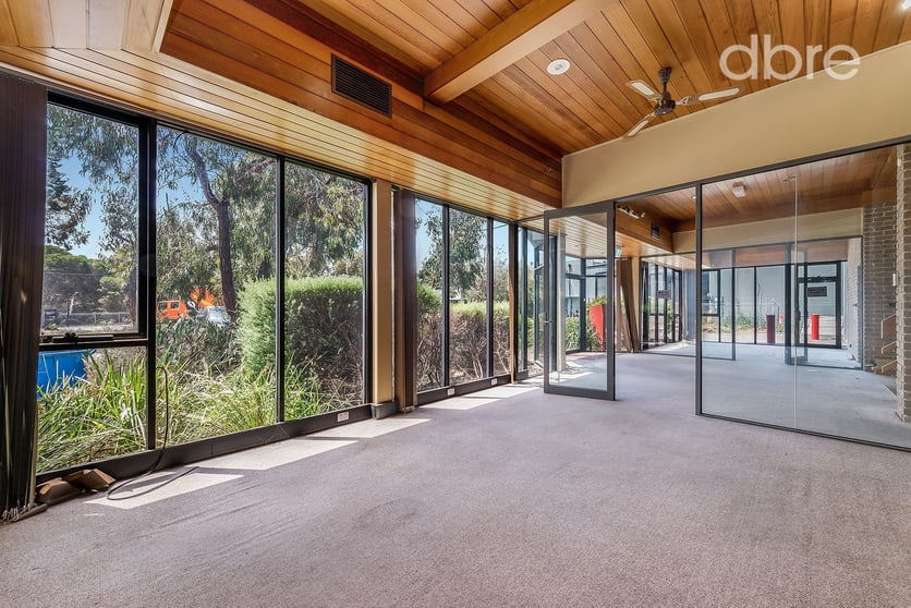 Click to view all images 3 Wandarri Court Cheltenham VIC 3192 - Image 2