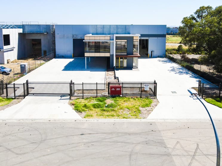 Click to view all images 36 Frances Drive Dandenong South VIC 3175 - Image 3