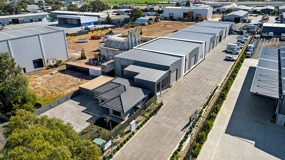 Click to view all images Warehouse 4, 71 Helps Road Burton SA 5110 - Image 3
