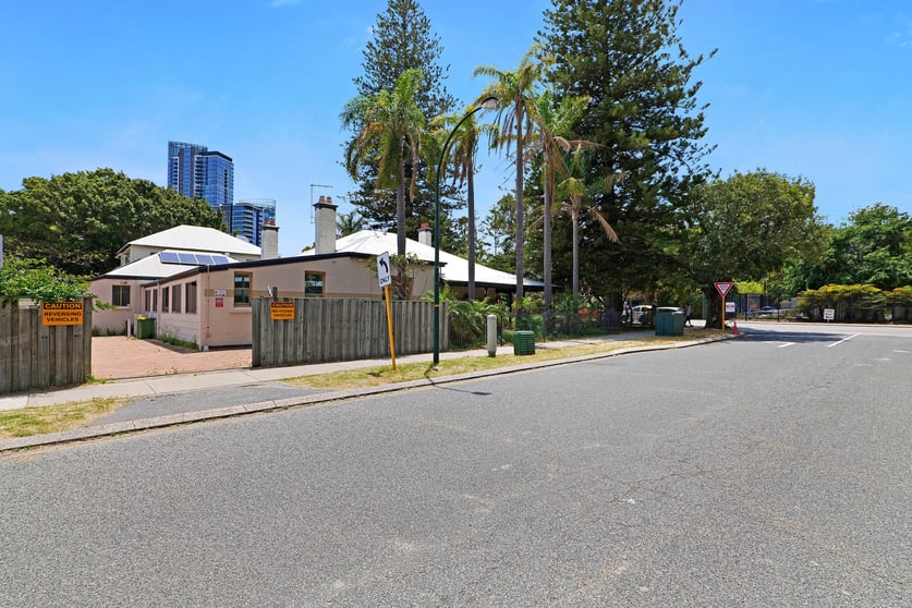 Click to view all images 49 Labouchere Road South Perth WA 6151 - Image 3
