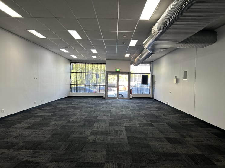 9A/9-11 Altree Court Phillip ACT 2606 - Image 3