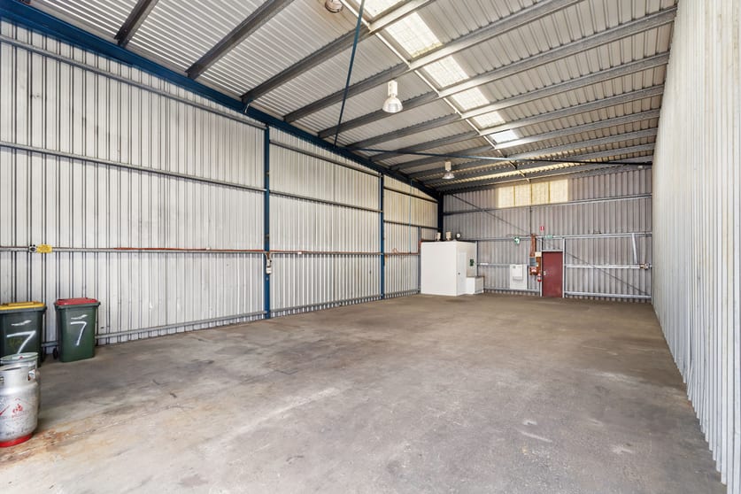 Click to view all images 7/7 Johnstone Road Brendale QLD 4500 - Image 2