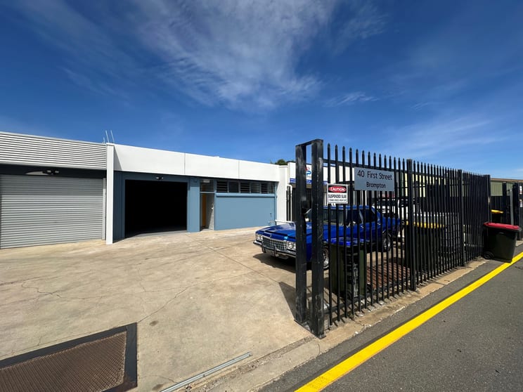Click to view all images Unit 2, 40 First Street Brompton SA 5007 - Image 1