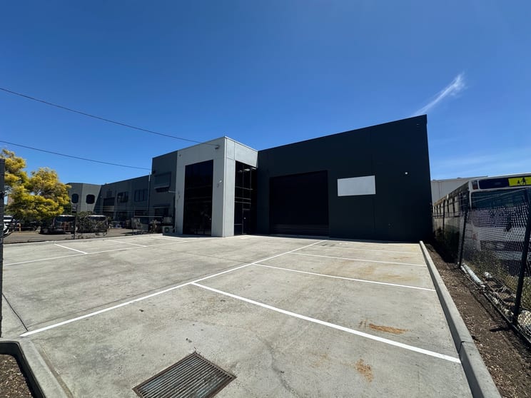 Click to view all images 77 Freight Drive Somerton VIC 3062 - Image 1