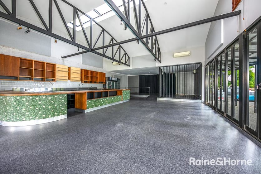 Click to view all images 1/89a Piper St Kyneton VIC 3444 - Image 1