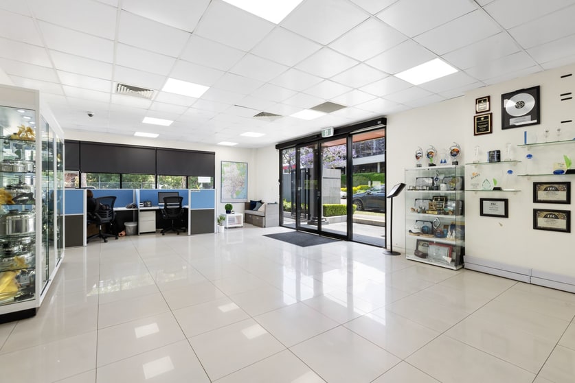 Click to view all images 13 Boundary Road Northmead NSW 2152 - Image 2