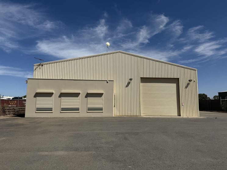 Click to view all images 97-99 Helps Road Burton SA 5110 - Image 1