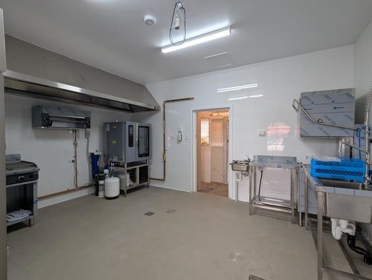 Click to view all images 457A Canning Highway Como WA 6152 - Image 3