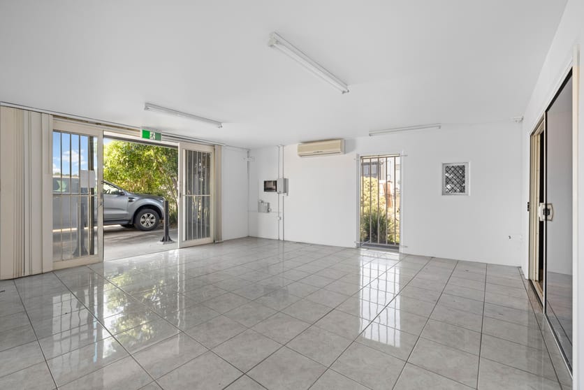 Click to view all images 5/35 Notar Drive Ormeau QLD 4208 - Image 3