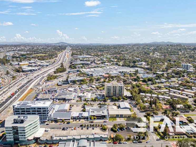 Click to view all images Level Suite 2/10 Paxton Street Springwood QLD 4127 - Image 2