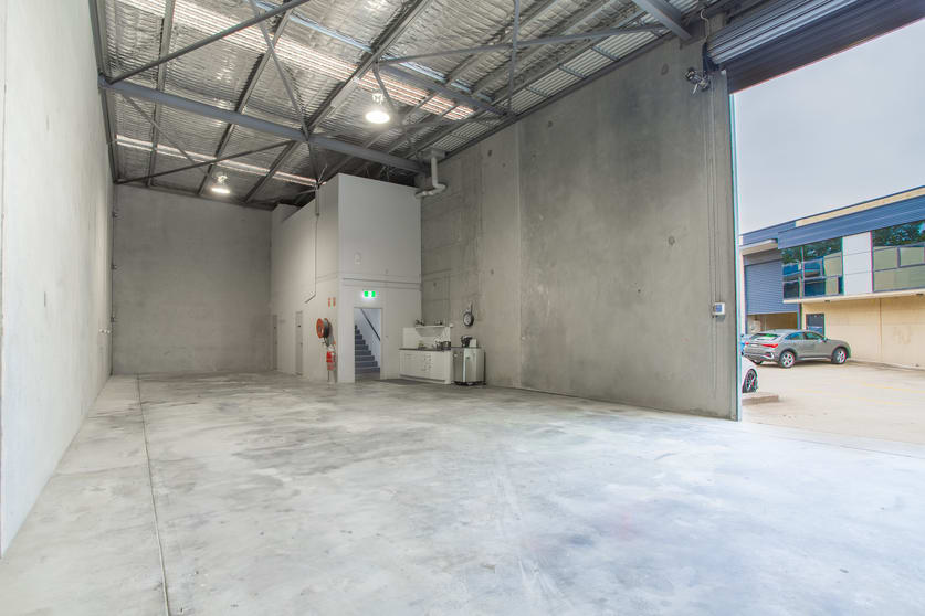 Click to view all images 3/79 Station Road Seven Hills NSW 2147 - Image 2