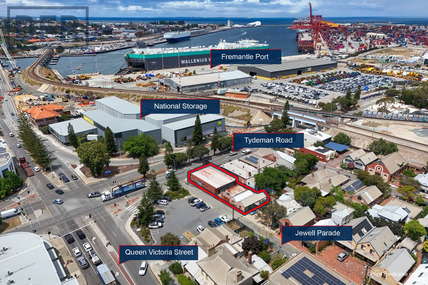 Click to view all images 26 Tydeman Road North Fremantle WA 6159 - Image 1