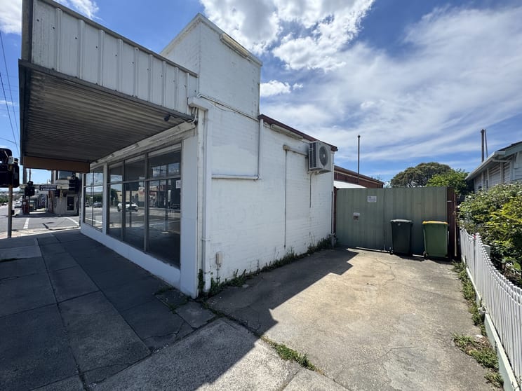 Click to view all images 376 Gilbert Road Preston VIC 3072 - Image 3