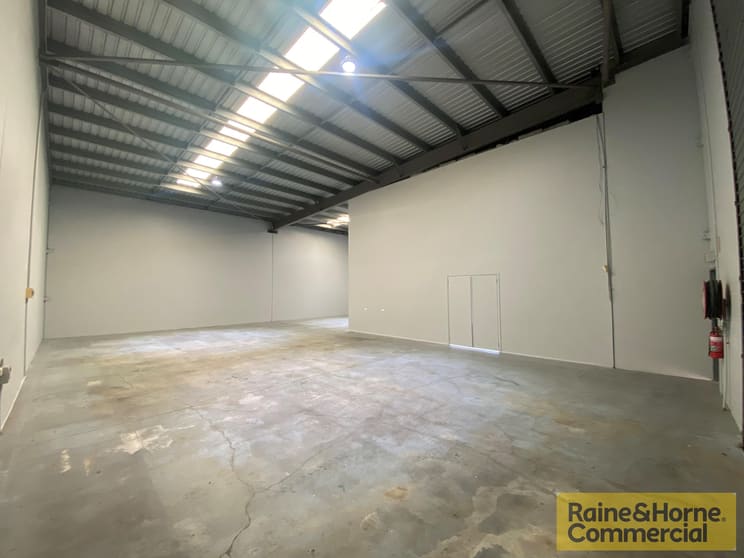 Click to view all images 1/151 Granite Street Geebung QLD 4034 - Image 3