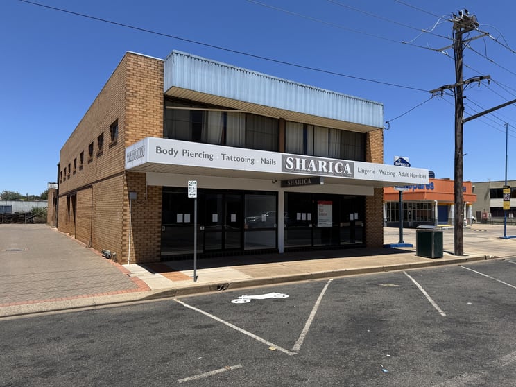 Click to view all images 25 Bultje Street Dubbo NSW 2830 - Image 1