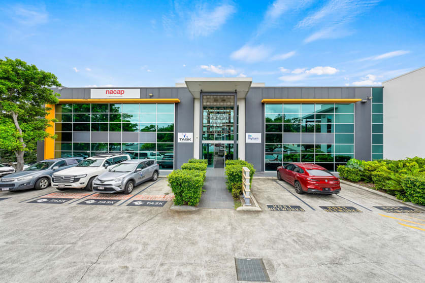 Click to view all images 53 Brandl Street Eight Mile Plains QLD 4113 - Image 1