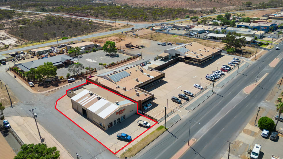 Click to view all images 177 Boulder Road South Kalgoorlie WA 6430 - Image 2
