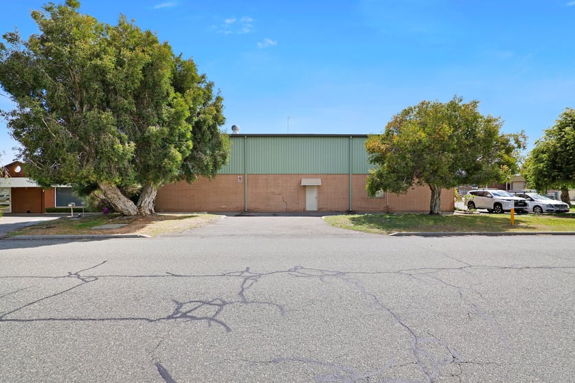 Click to view all images 1 McDermott Street Welshpool WA 6106 - Image 1