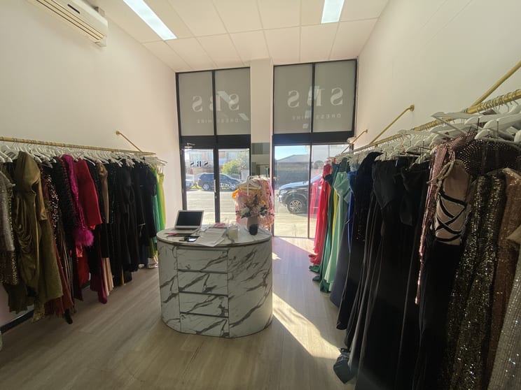 Click to view all images Fairfield West NSW 2165 - Image 2