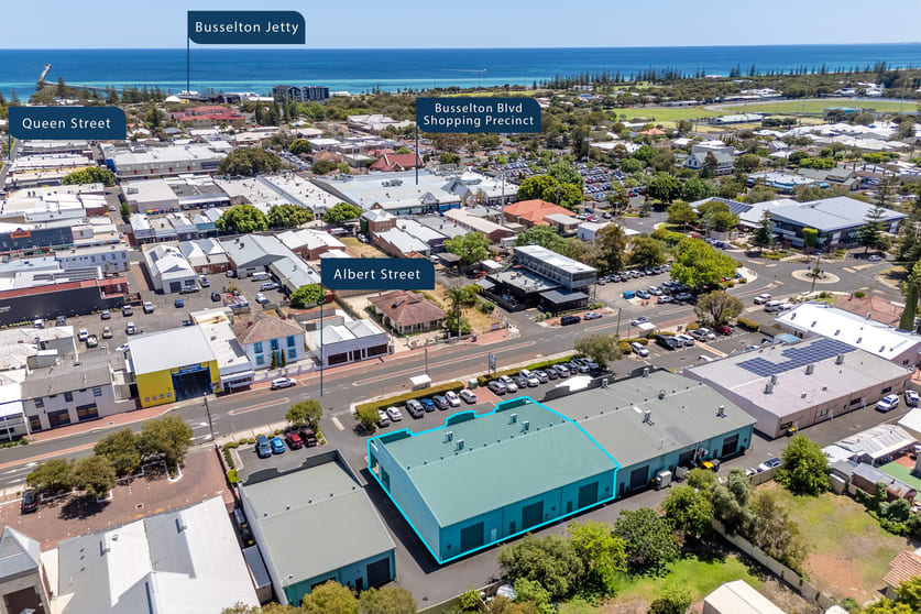 Unit 2/38-44 Albert Street Busselton WA 6280 - Image 1
