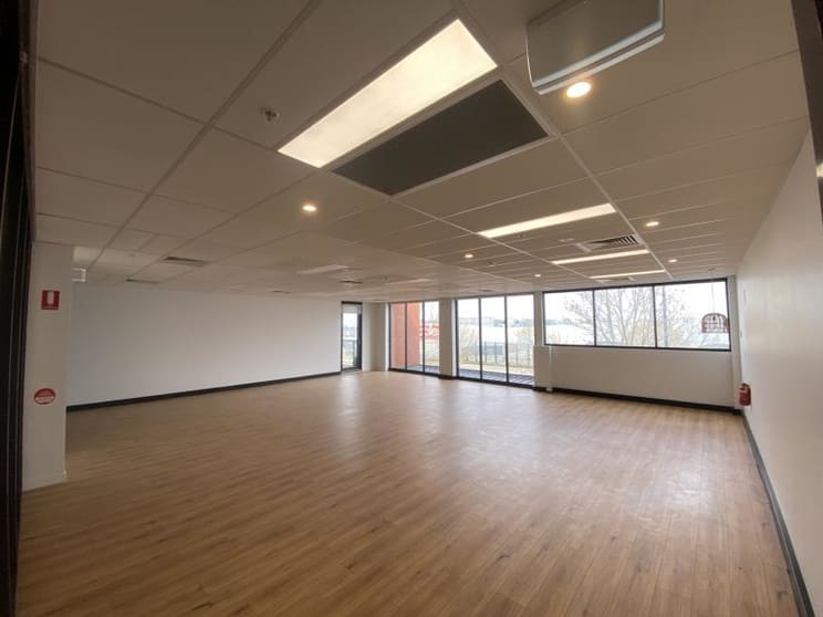 Click to view all images Level 1 Suite TB2/Level 1 B2 9 Commercial Road Caroline Springs VIC 3023 - Image 3