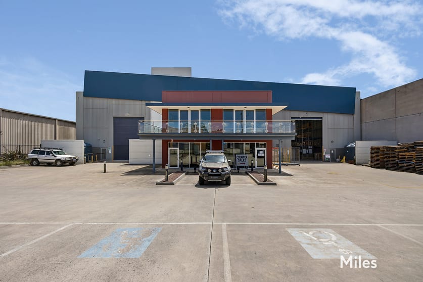 Click to view all images 151-157 Bamfield Road Heidelberg West VIC 3081 - Image 1