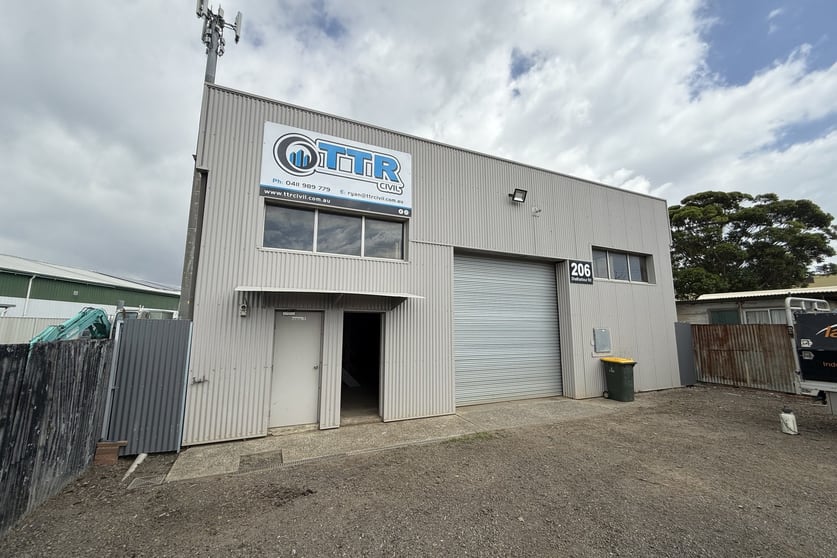 Click to view all images 206 Shellharbour Road Port Kembla NSW 2505 - Image 1