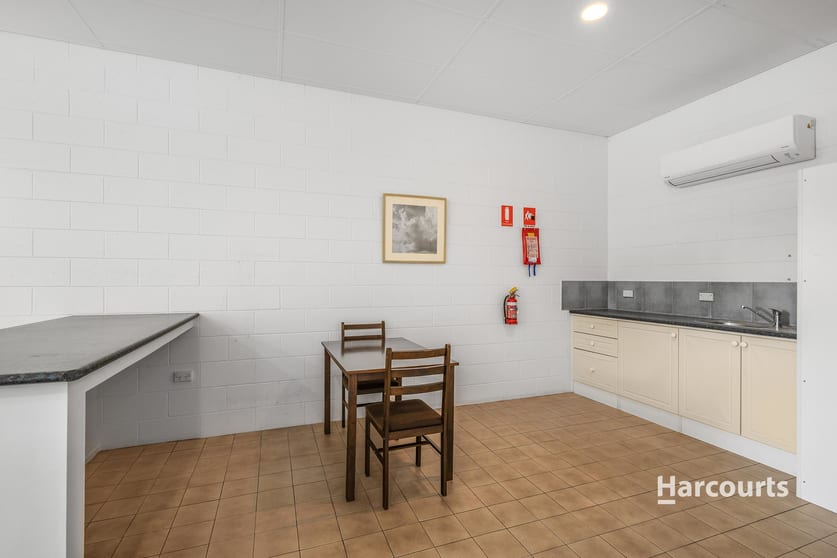 Click to view all images Various Spaces/99-101 Main Road Penguin TAS 7316 - Image 3