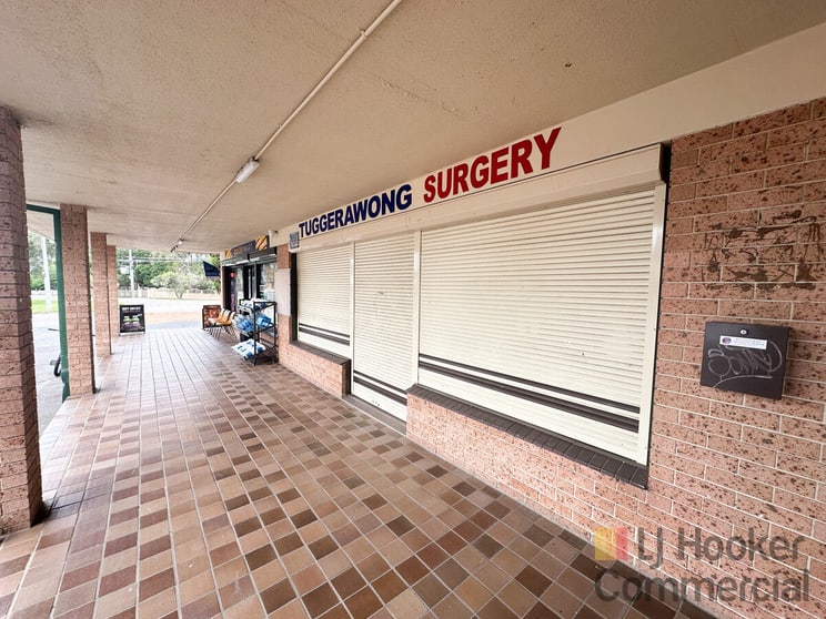 Click to view all images 2/2 Cadonia Road Tuggerawong NSW 2259 - Image 1