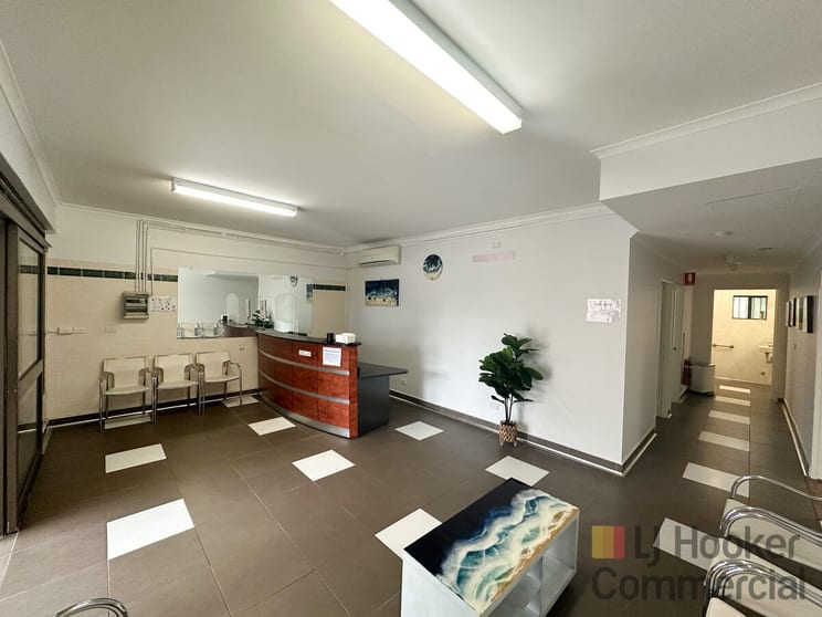 Click to view all images 2/2 Cadonia Road Tuggerawong NSW 2259 - Image 2