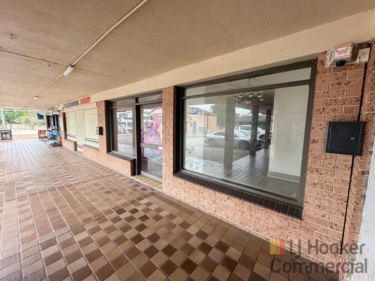 3/2 Cadonia Road Tuggerawong NSW 2259 - Image 2