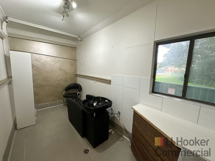 3/2 Cadonia Road Tuggerawong NSW 2259 - Image 3