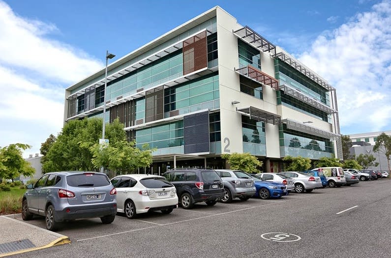Click to view all images 69/574 Plummer Street Port Melbourne VIC 3207 - Image 2