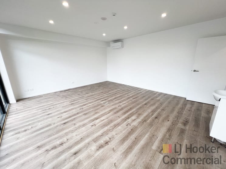 Click to view all images Suite 5/46 George Street East Gosford NSW 2250 - Image 3