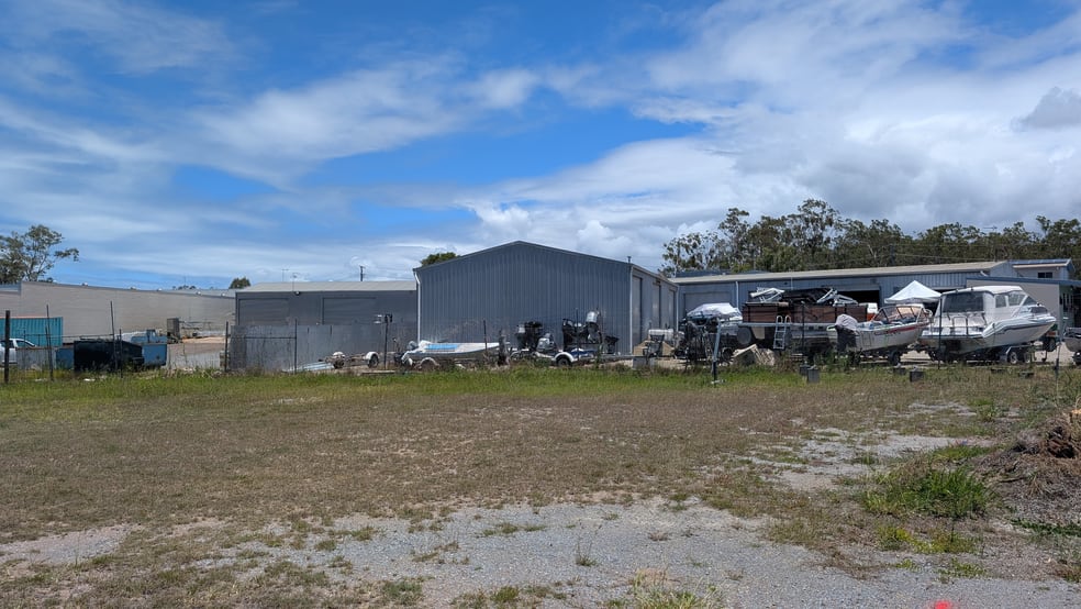 4/4 Enterprise Street Boyne Island QLD 4680 - Image 3
