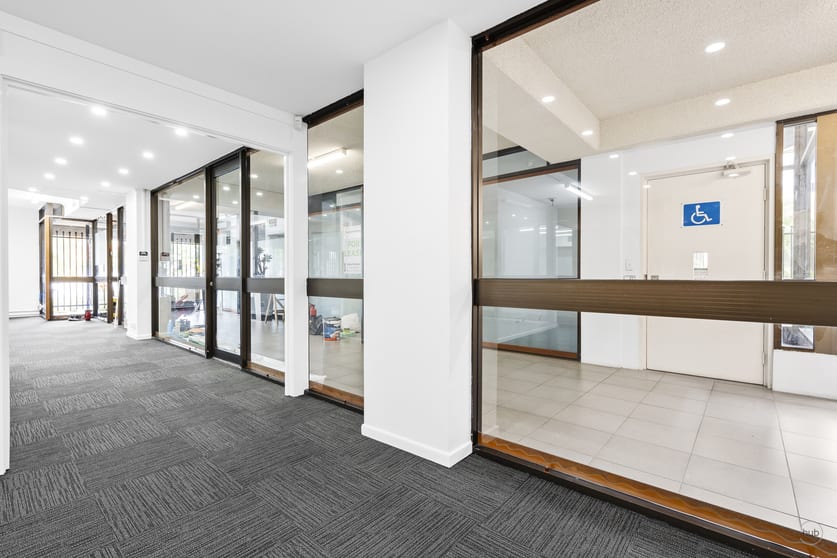 Click to view all images 5 & 6/92 George Street Beenleigh QLD 4207 - Image 2