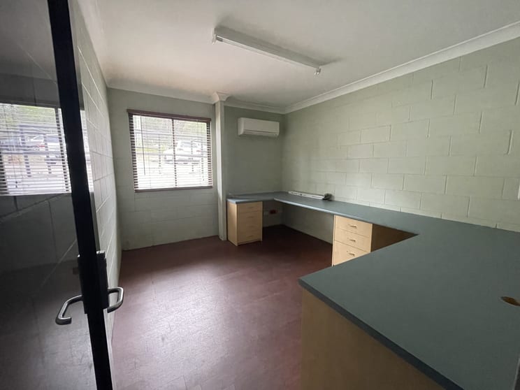 Click to view all images 18 Chambers Road Woodford QLD 4514 - Image 3