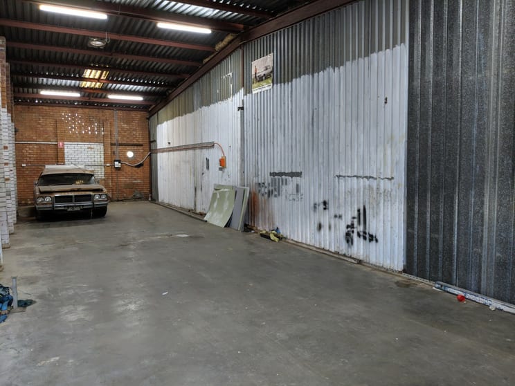 Click to view all images 18/6 Badgally Road Campbelltown NSW 2560 - Image 3