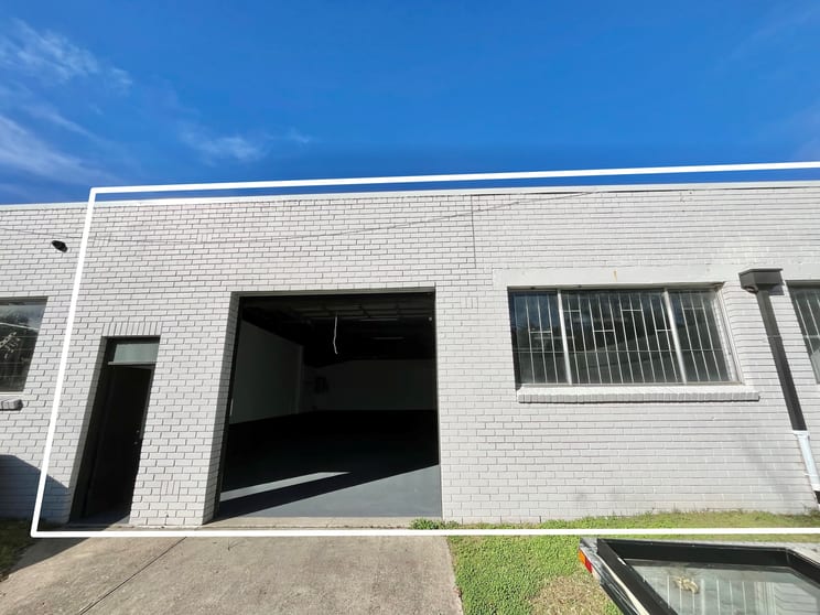 Click to view all images 2/92 Garden Street North Narrabeen NSW 2101 - Image 2