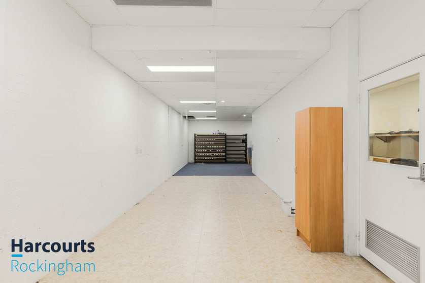 Click to view all images 1/12 Robinson Road Rockingham WA 6168 - Image 2