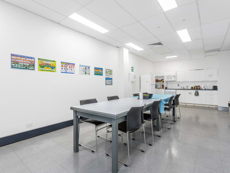 Click to view all images Office 2/211 Walters Road Arndell Park NSW 2148 - Image 3