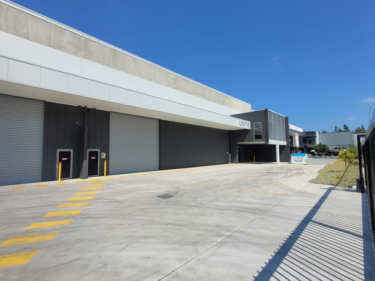 Click to view all images Unit 6/5 Cattle Way Gregory Hills NSW 2557 - Image 2