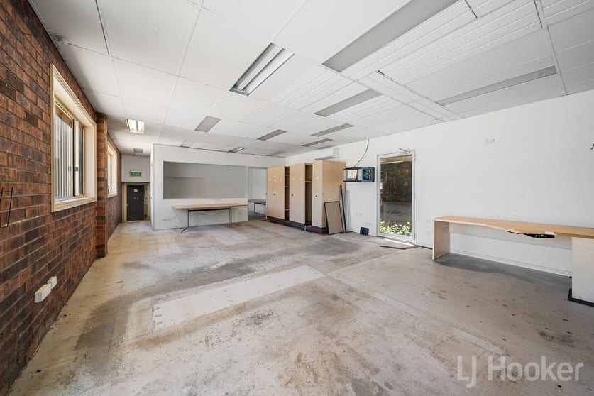 Click to view all images 81 High Street Queanbeyan East NSW 2620 - Image 3