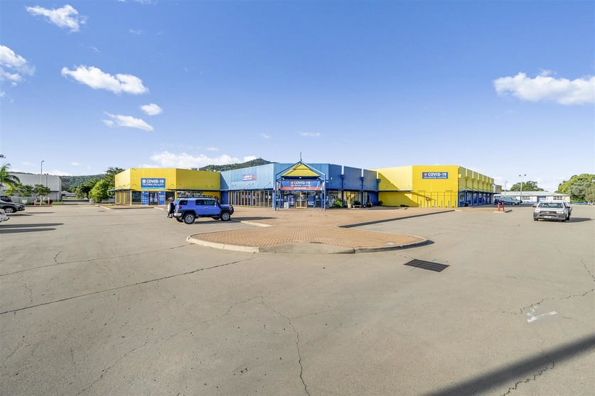 Click to view all images 1-3 Woodman Court Hyde Park QLD 4812 - Image 2