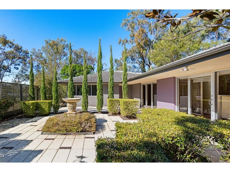 8 Nerang Street Nerang QLD 4211 - Image 1