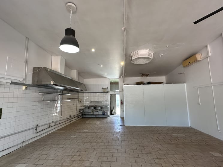 Click to view all images 73 Leach Highway Willagee WA 6156 - Image 2